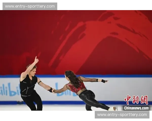 冰壶的温度:一块冰面上的智慧与欢聚 冰壶的温度:一块冰面上的智慧与欢聚